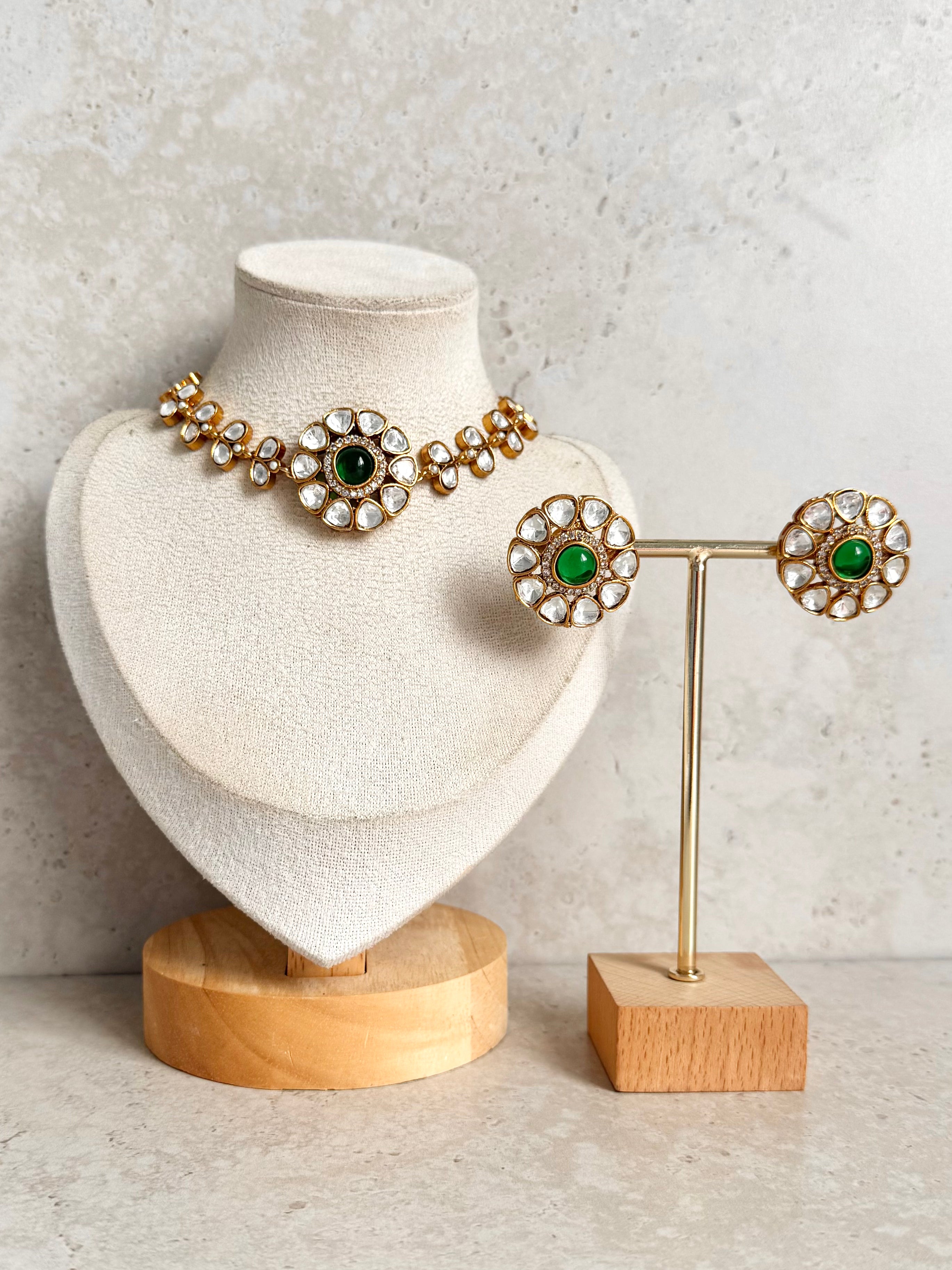 Prabhjot Necklace Set