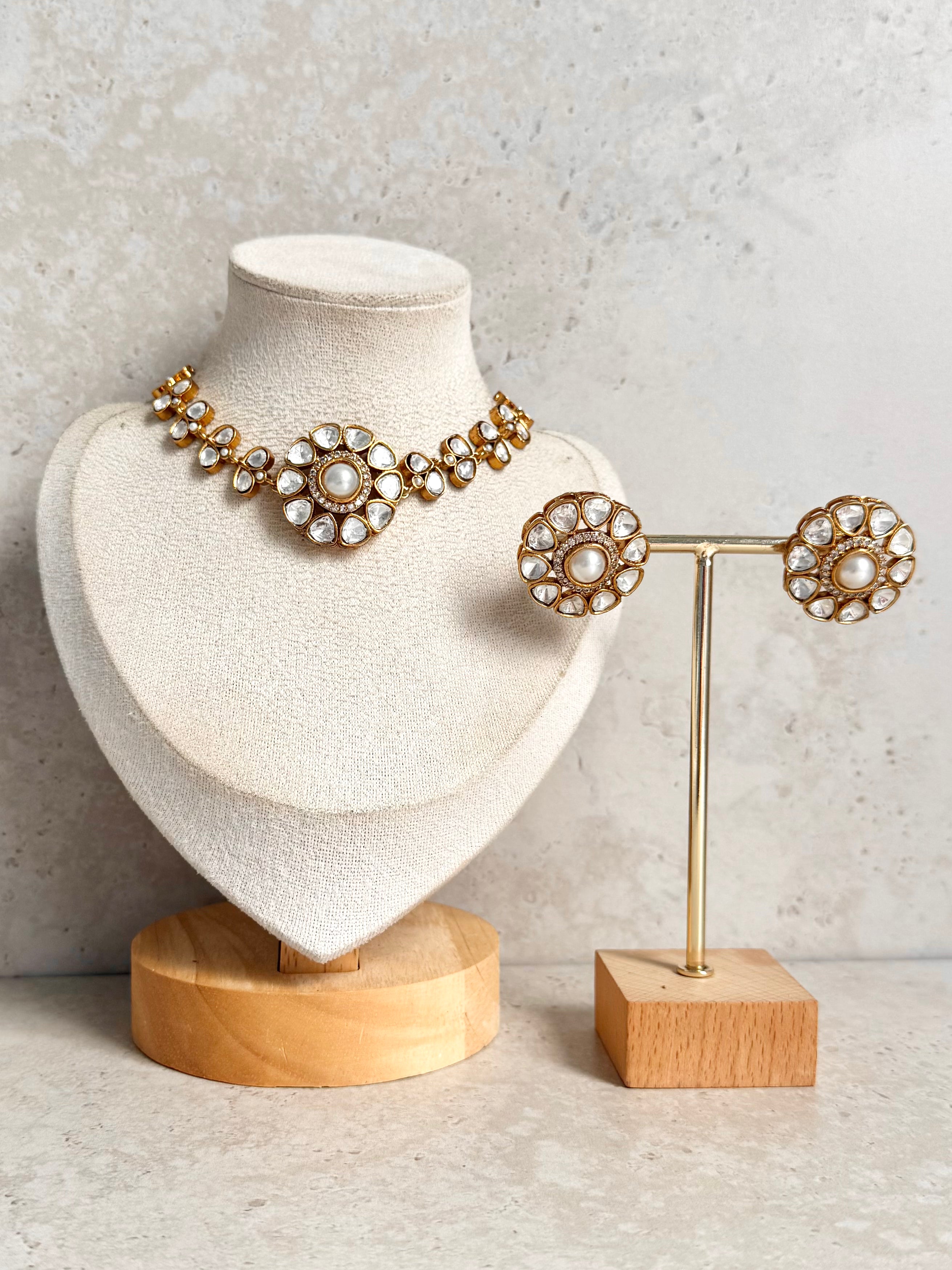 Prabhjot Necklace Set