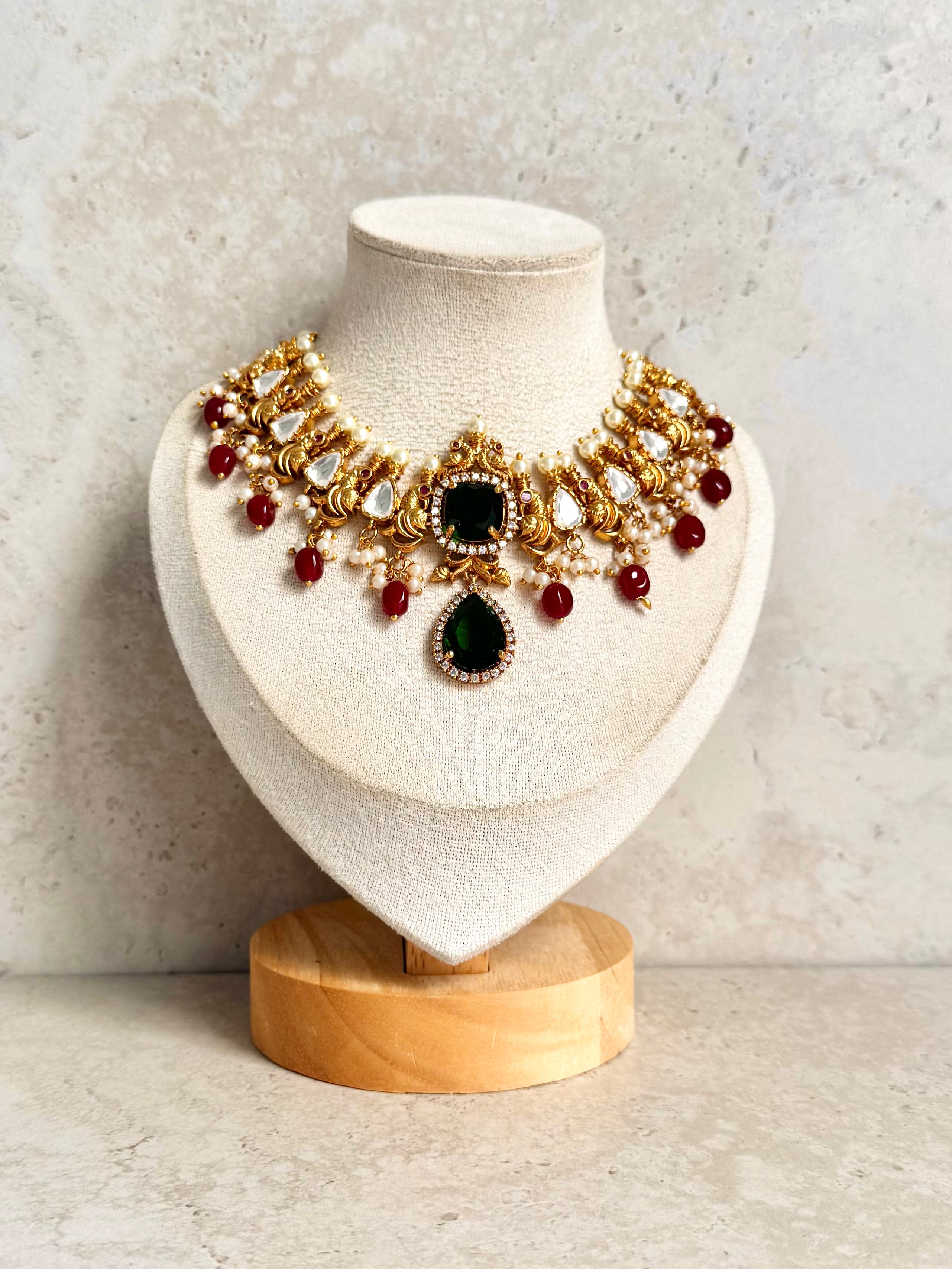 Tanya Necklace Set