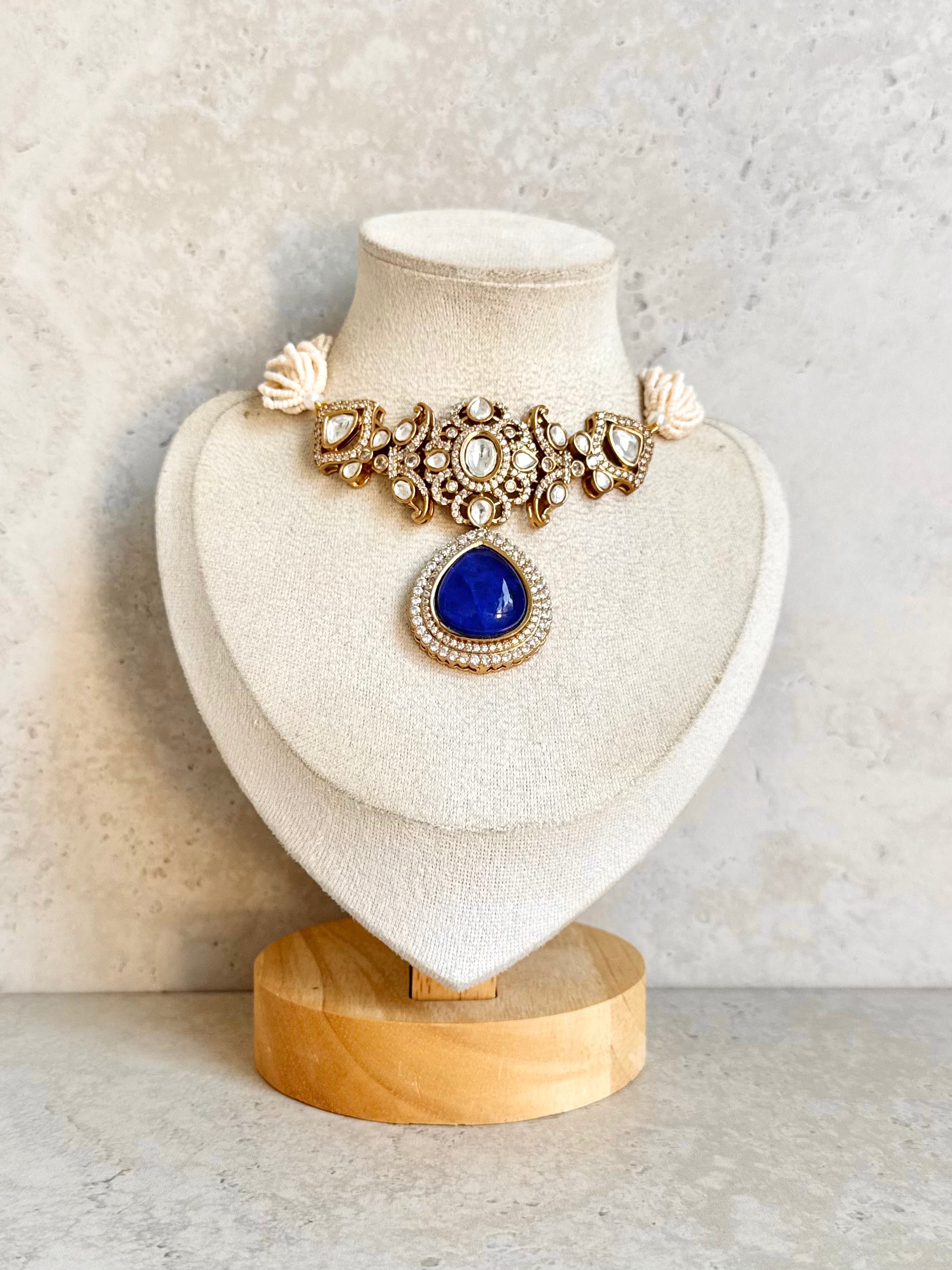 Ahana Necklace Set