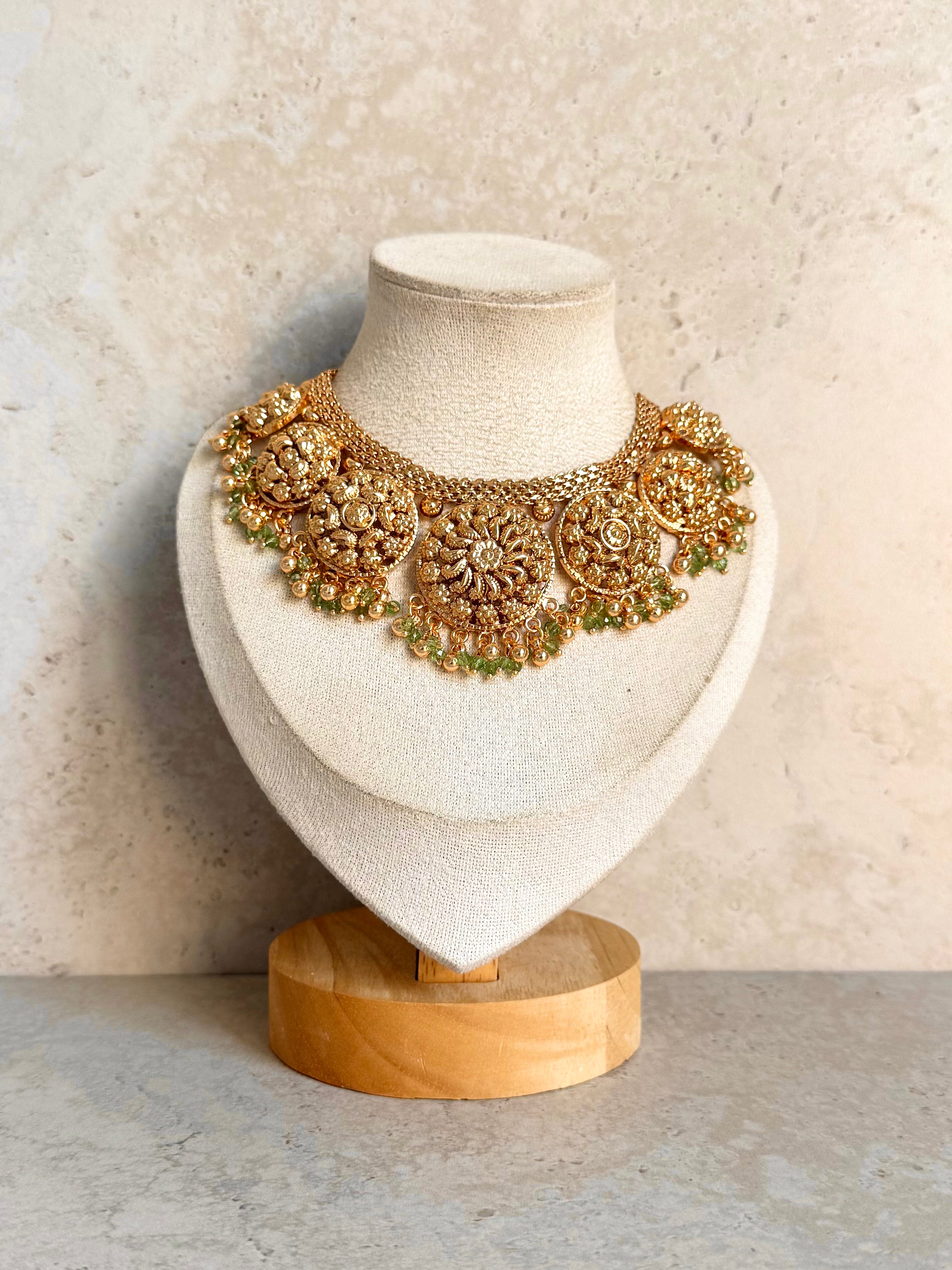 Dania Necklace Set