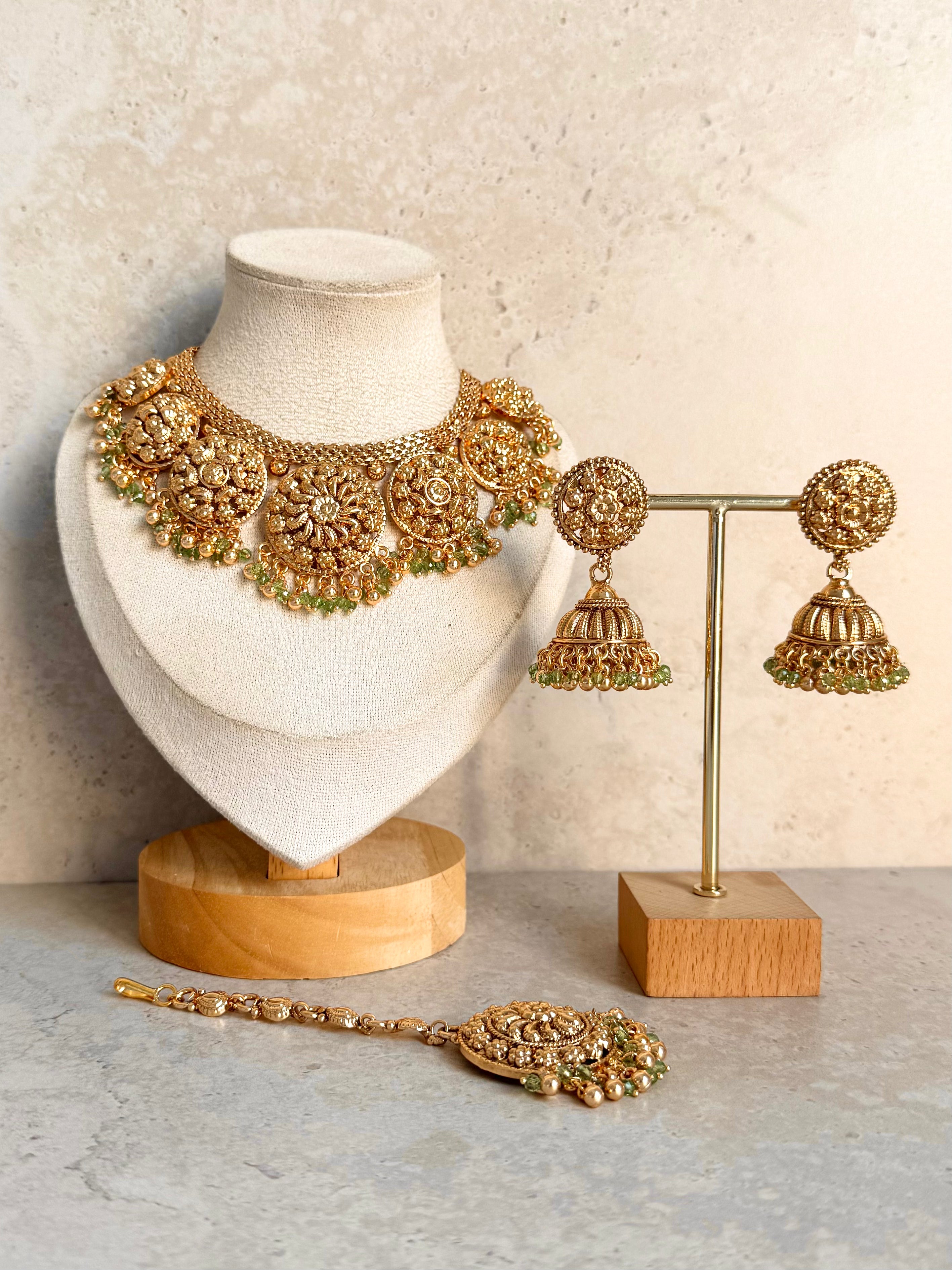 Dania Necklace Set
