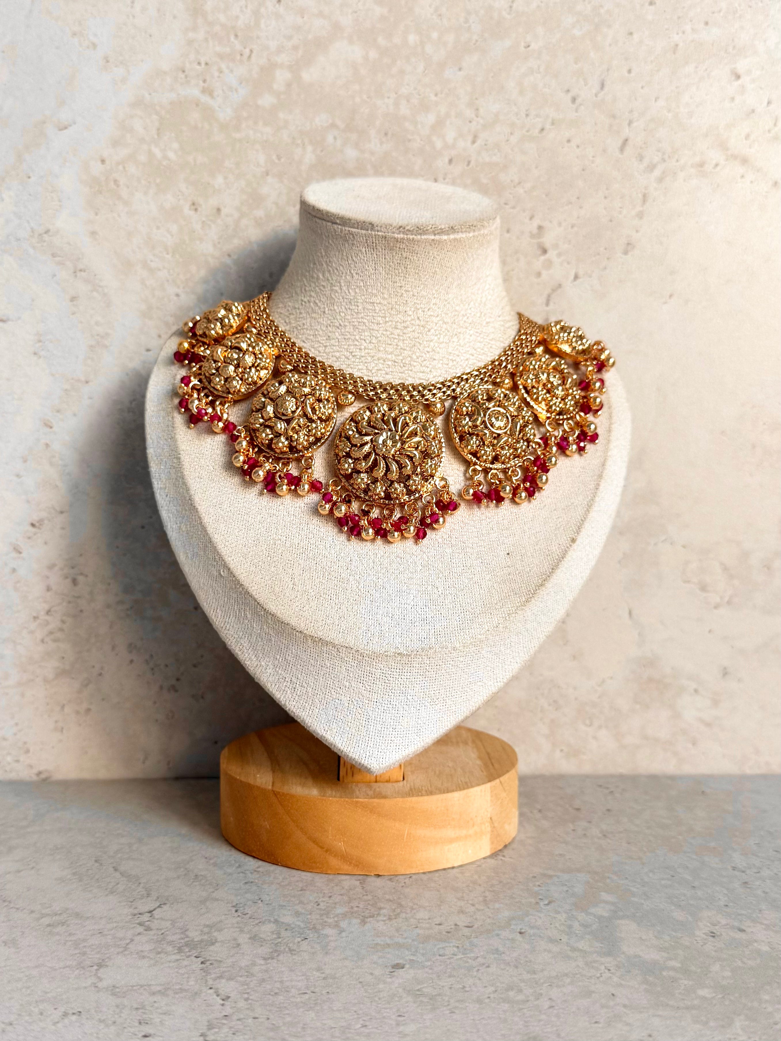 Dania Necklace Set