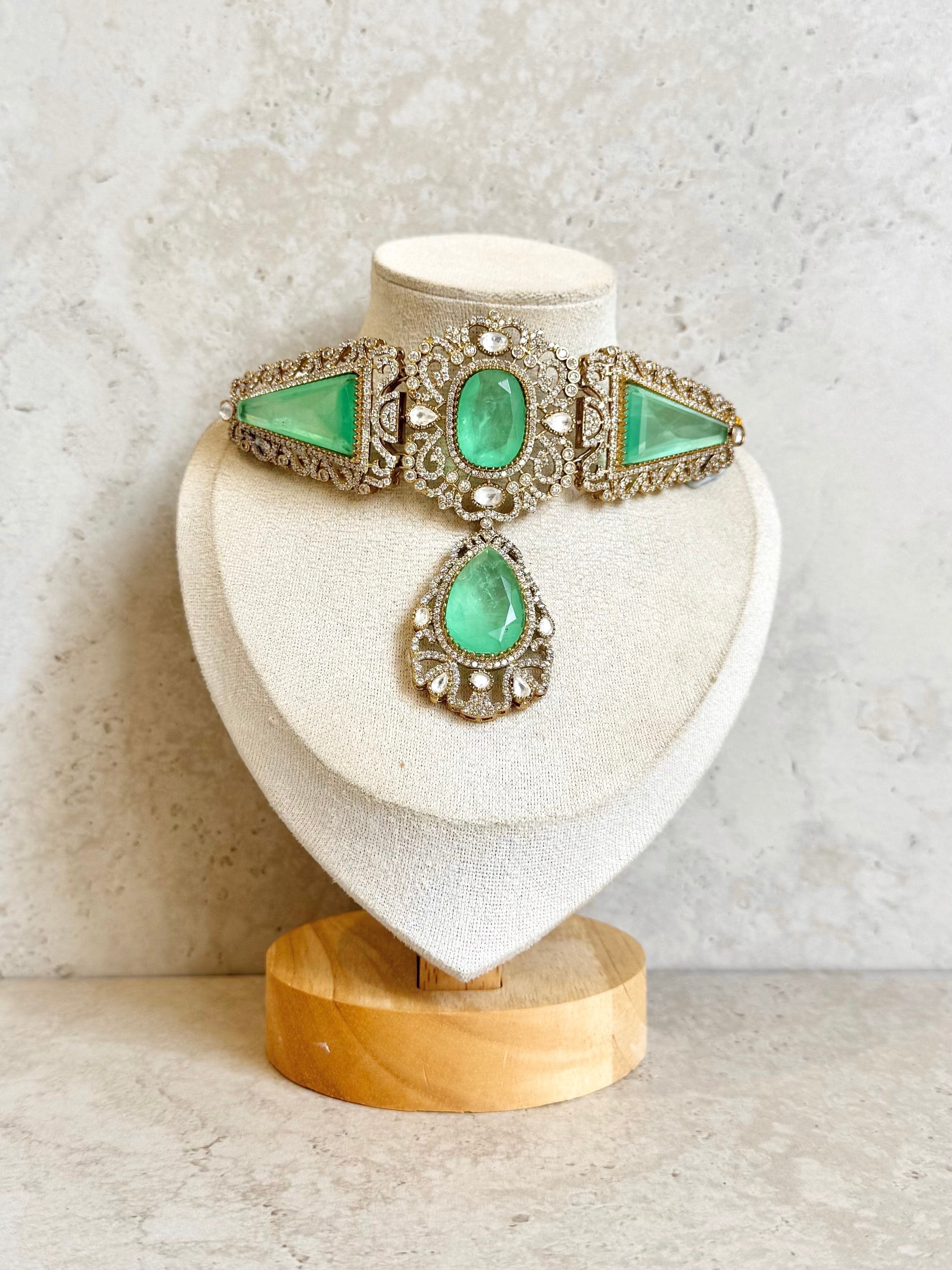 Shreya Necklace Set