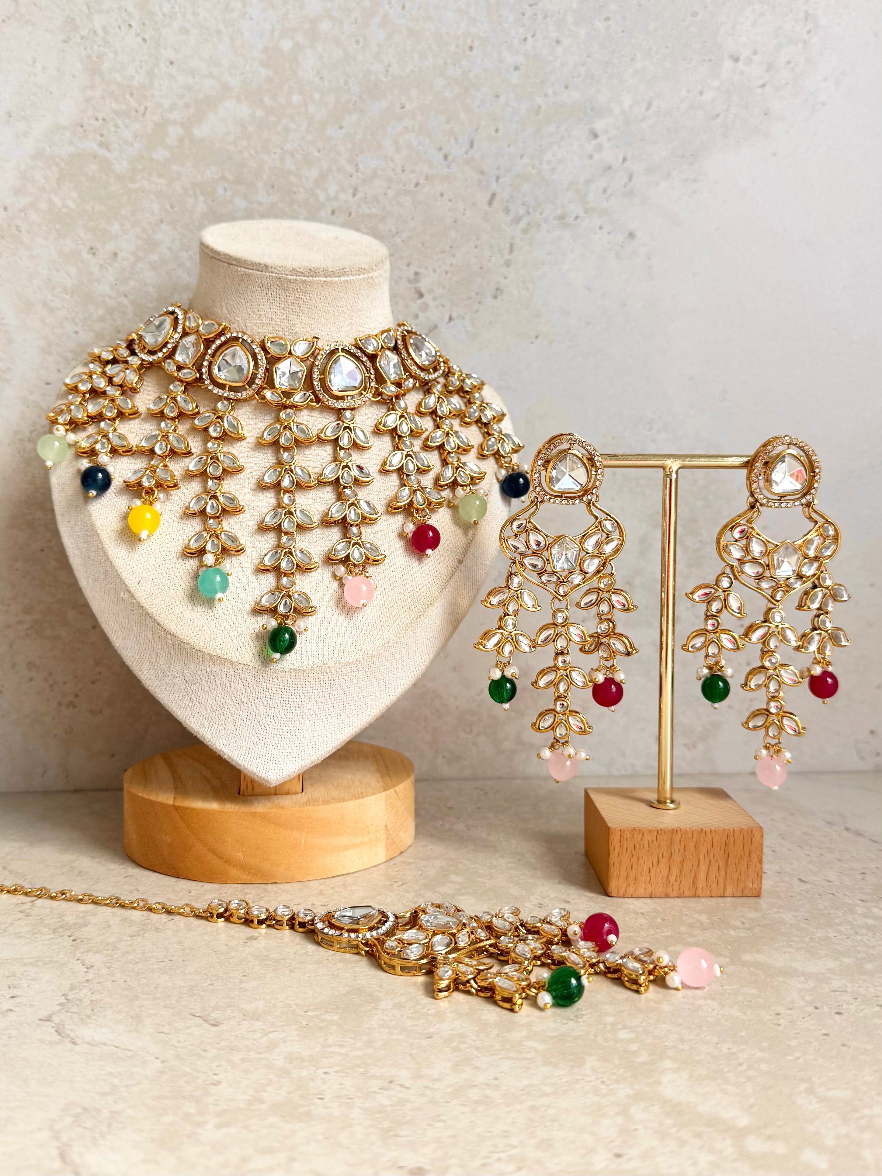 Arohi Necklace Set