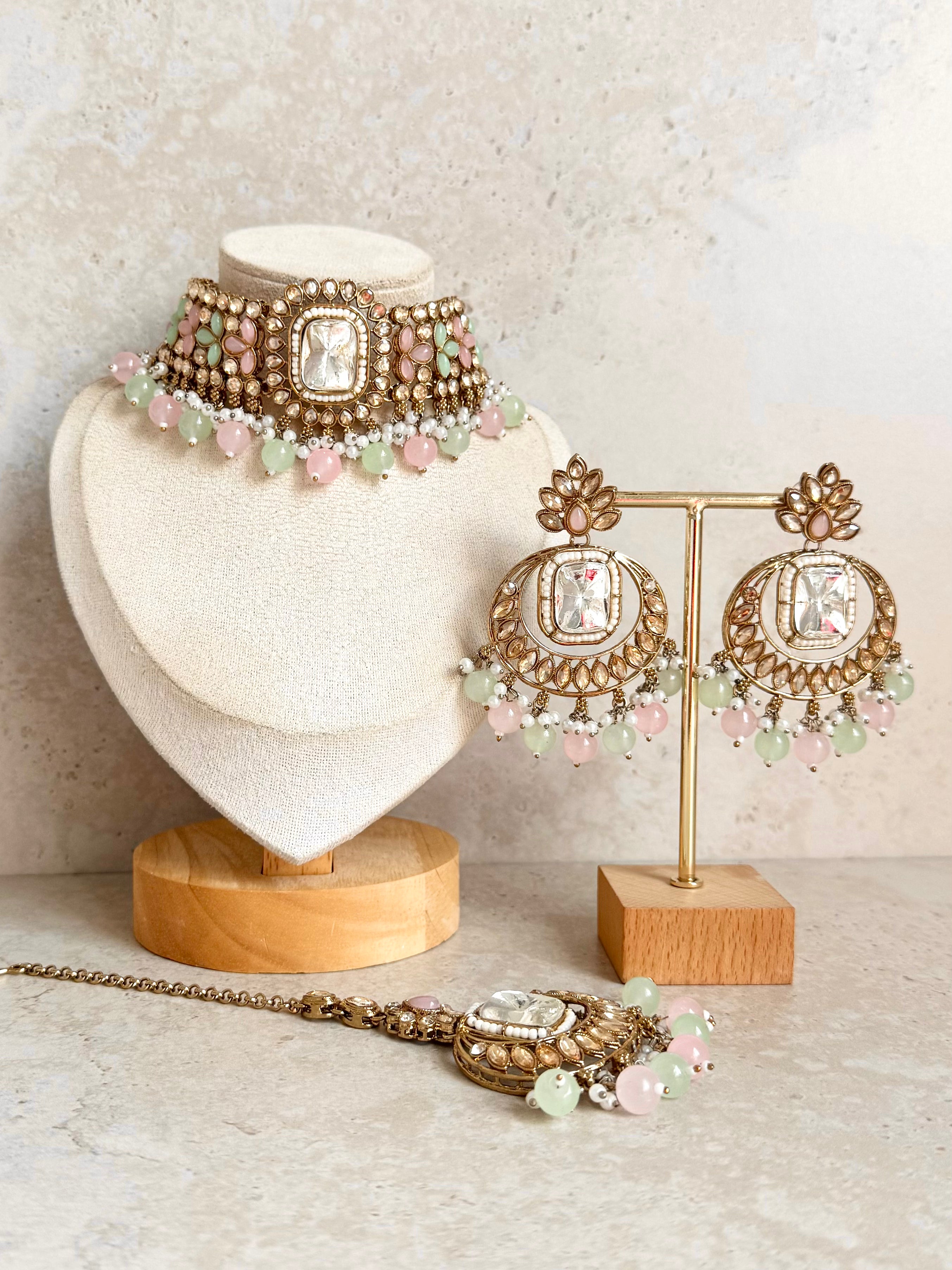 Noorani Necklace Set