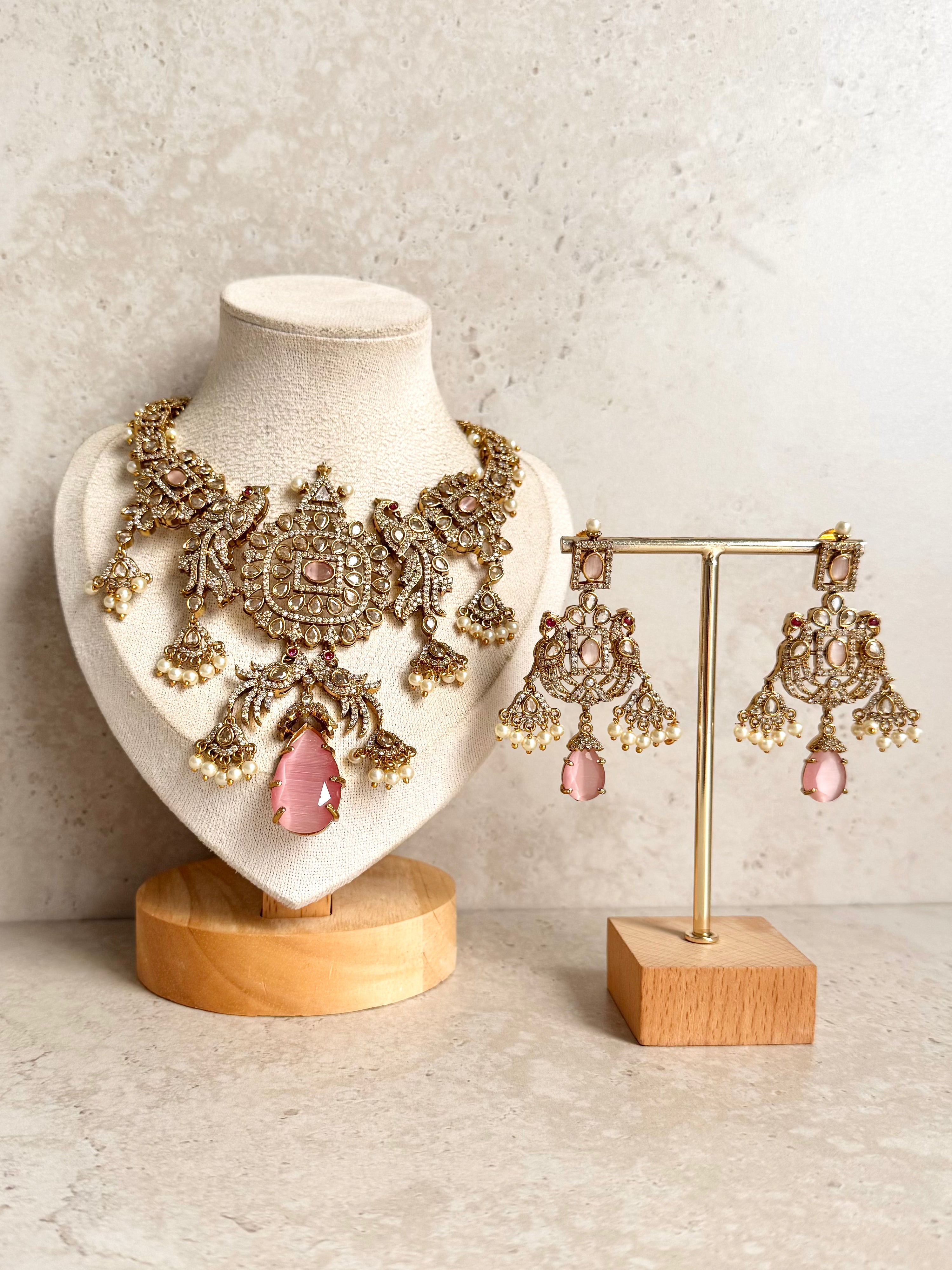 Nargis Necklace Set