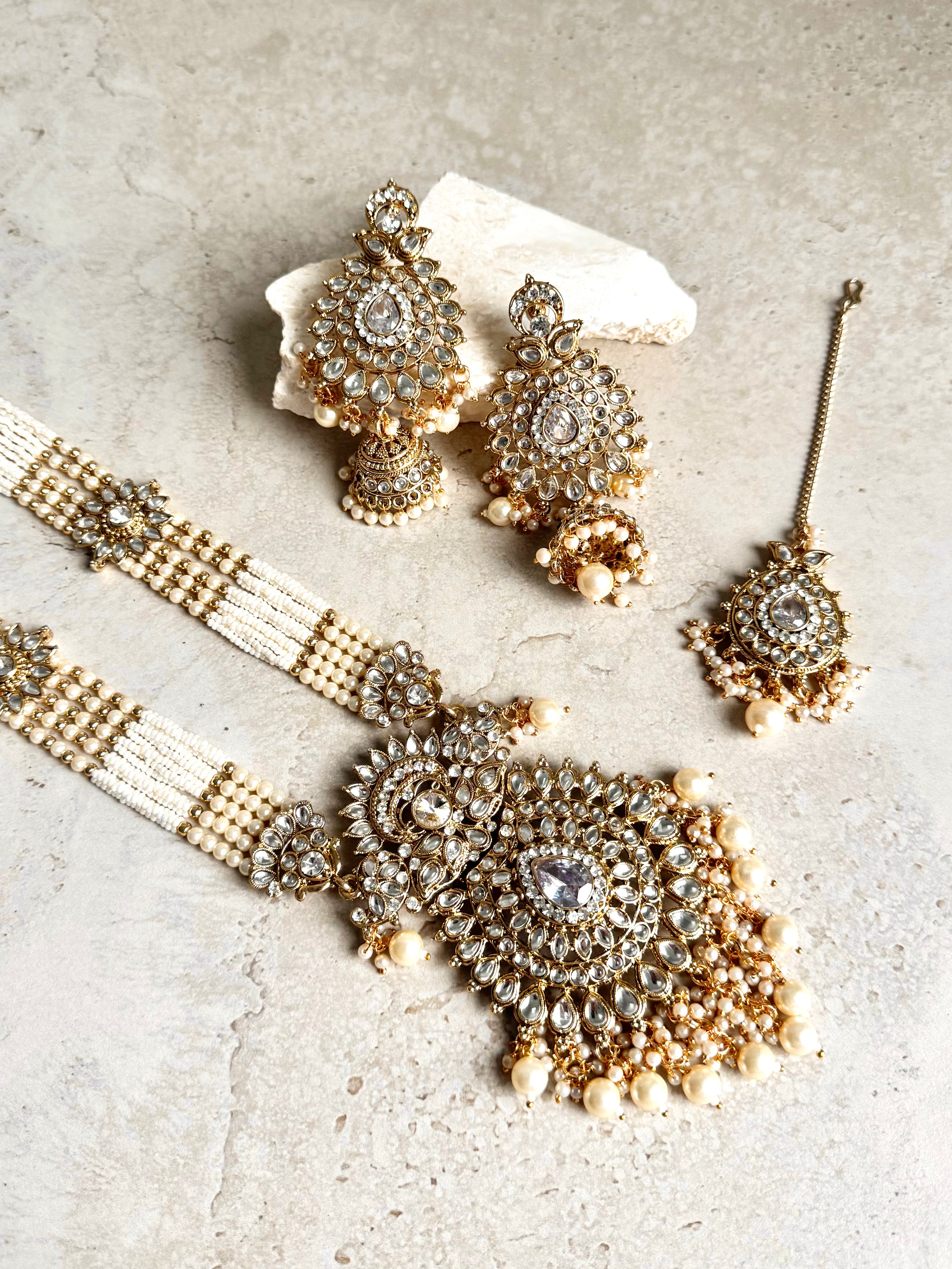 Saher Necklace Set