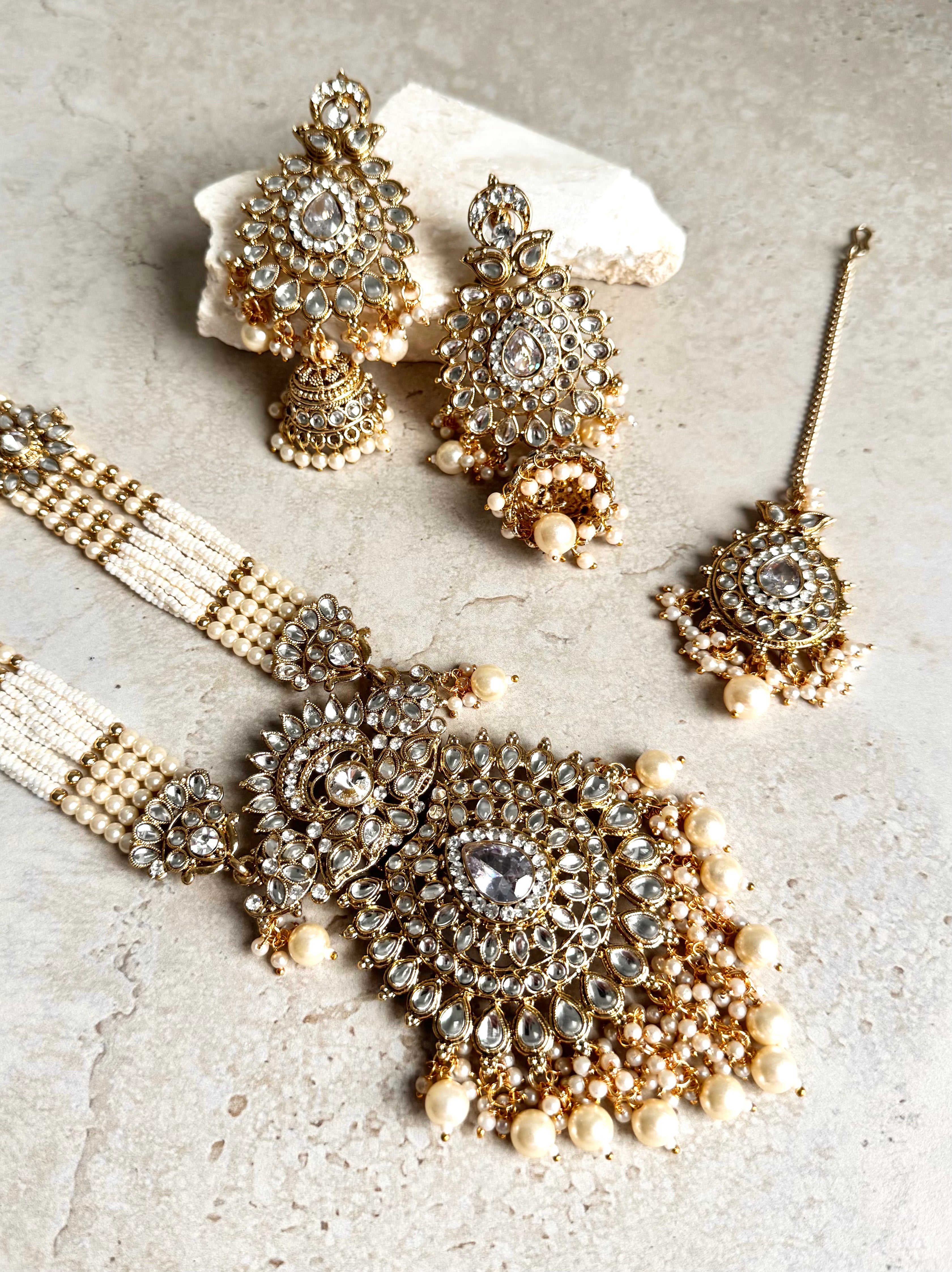 Saher Necklace Set