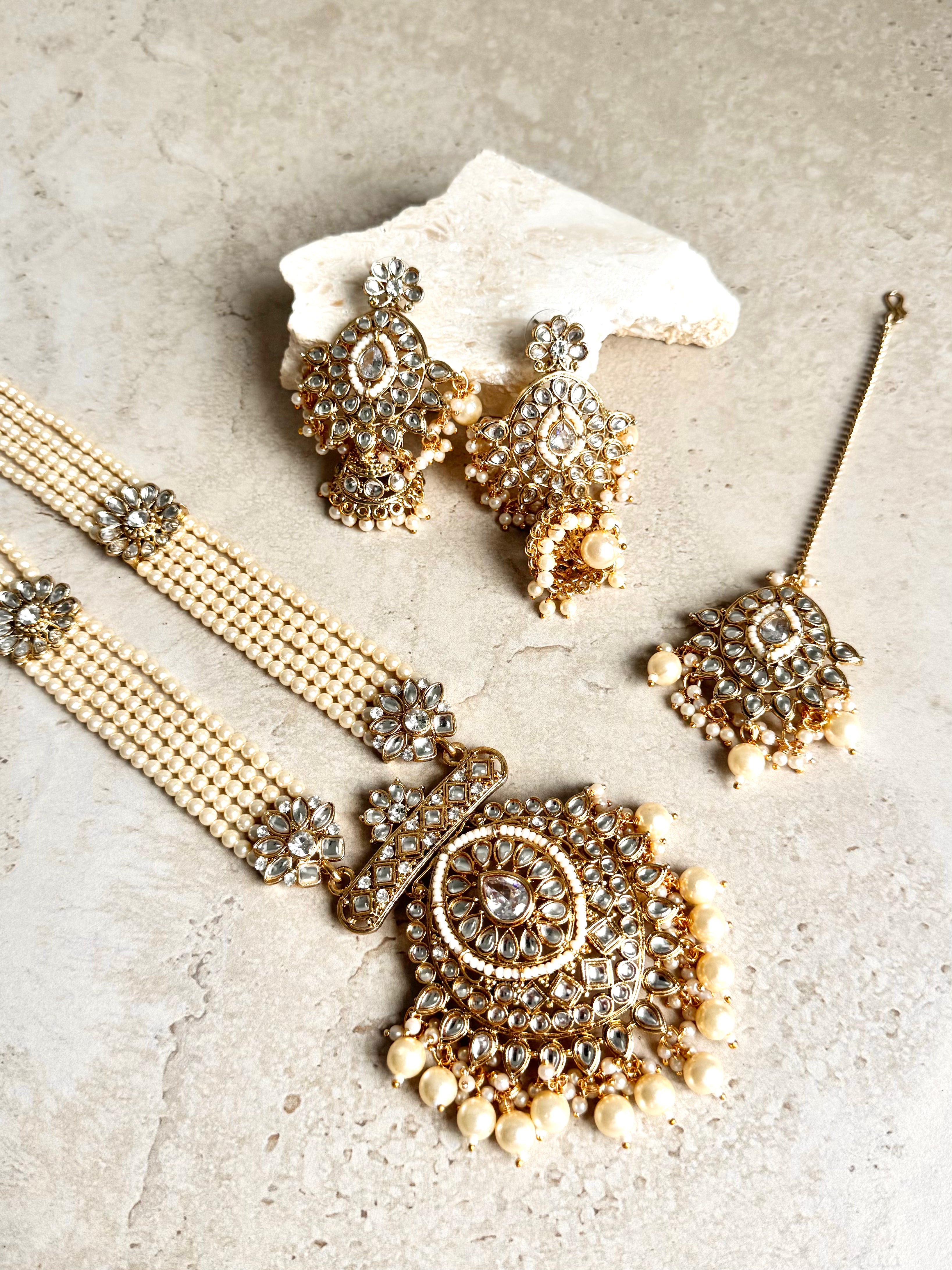Gulzar Necklace Set