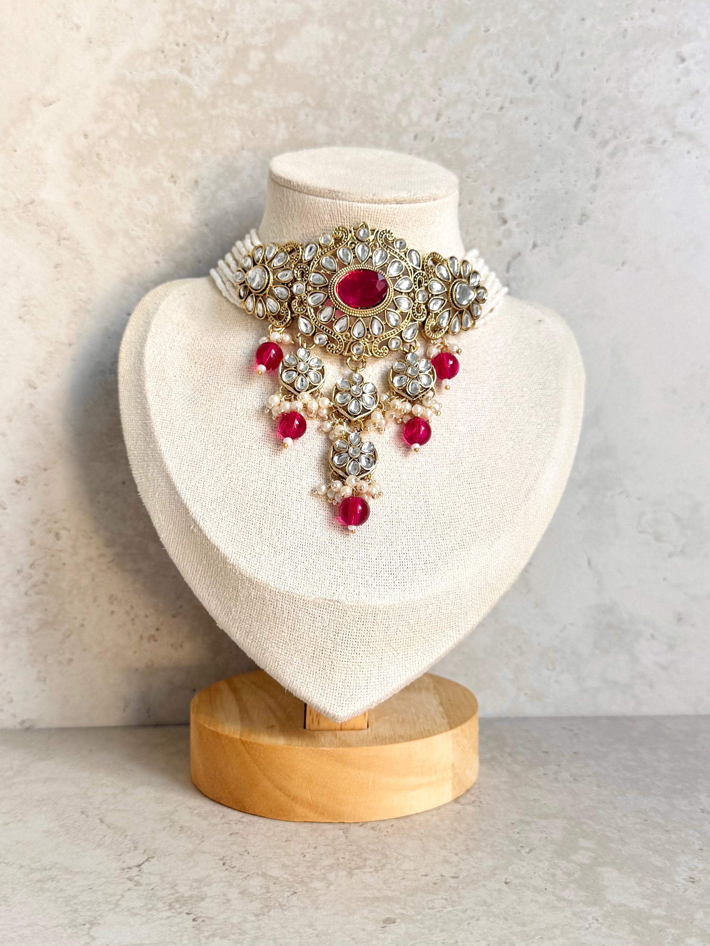 Vedika Necklace Set